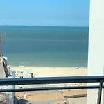 アパート Tiny W/ Balcony And Seaview, Even Out Of Your Bed ! *