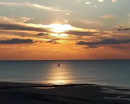 Tiny W/ Balcony And Seaview, Even Out Of Your Bed ! * Ostende