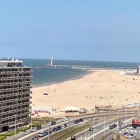 Daire Tiny W/ Balcony And Seaview, Even Out Of Your Bed ! Oostende